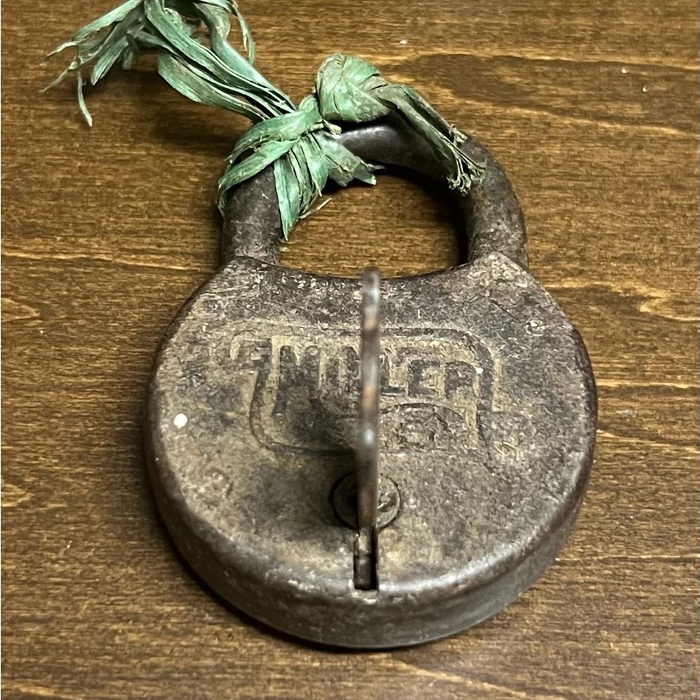 Antique Brown Lock with Key